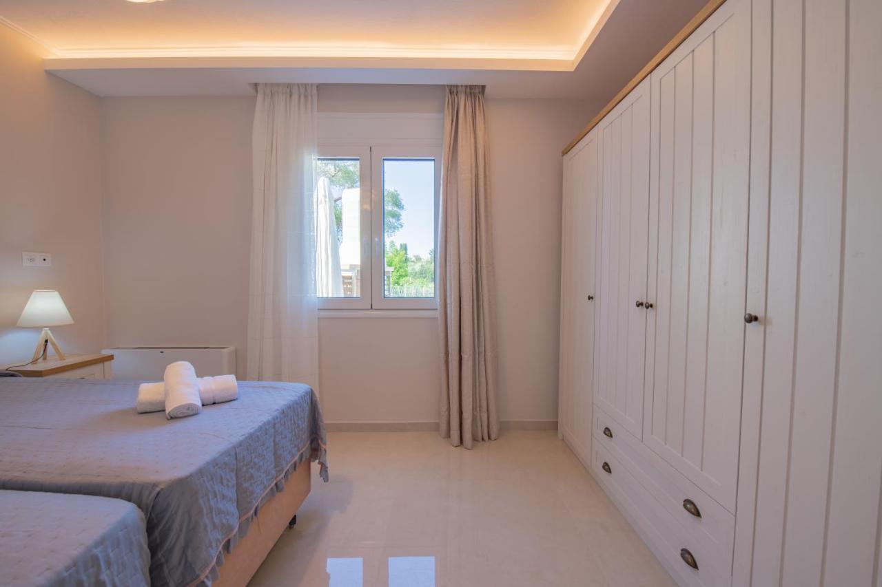 Katikia House Villa Kompitsion ภายนอก รูปภาพ